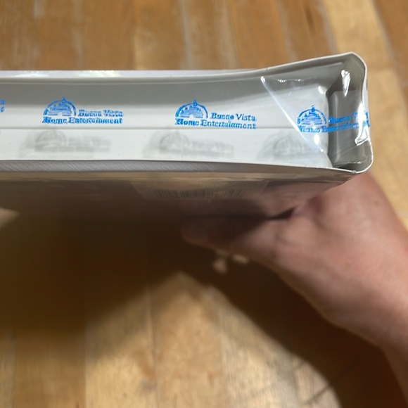 Factory sealed Disney 101 Dalmatians VHS - Picture 7 of 7